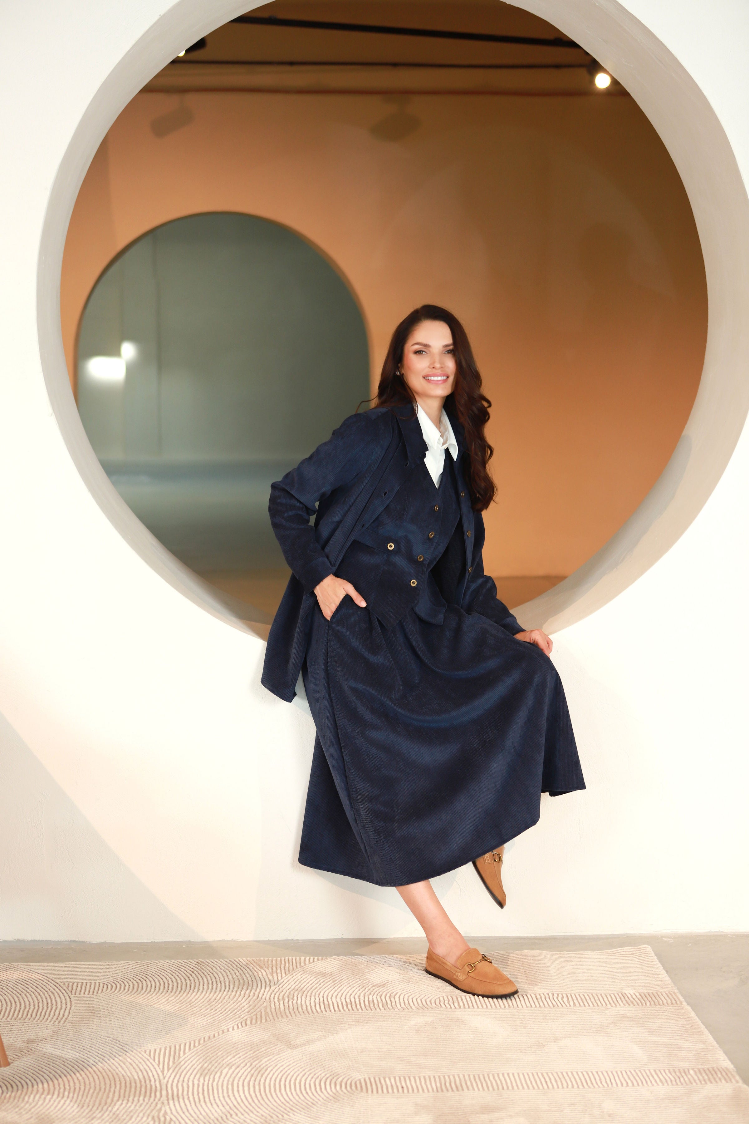 Ilgas velveto sijonas „KRISTALAS“ tamsiai mėlyna