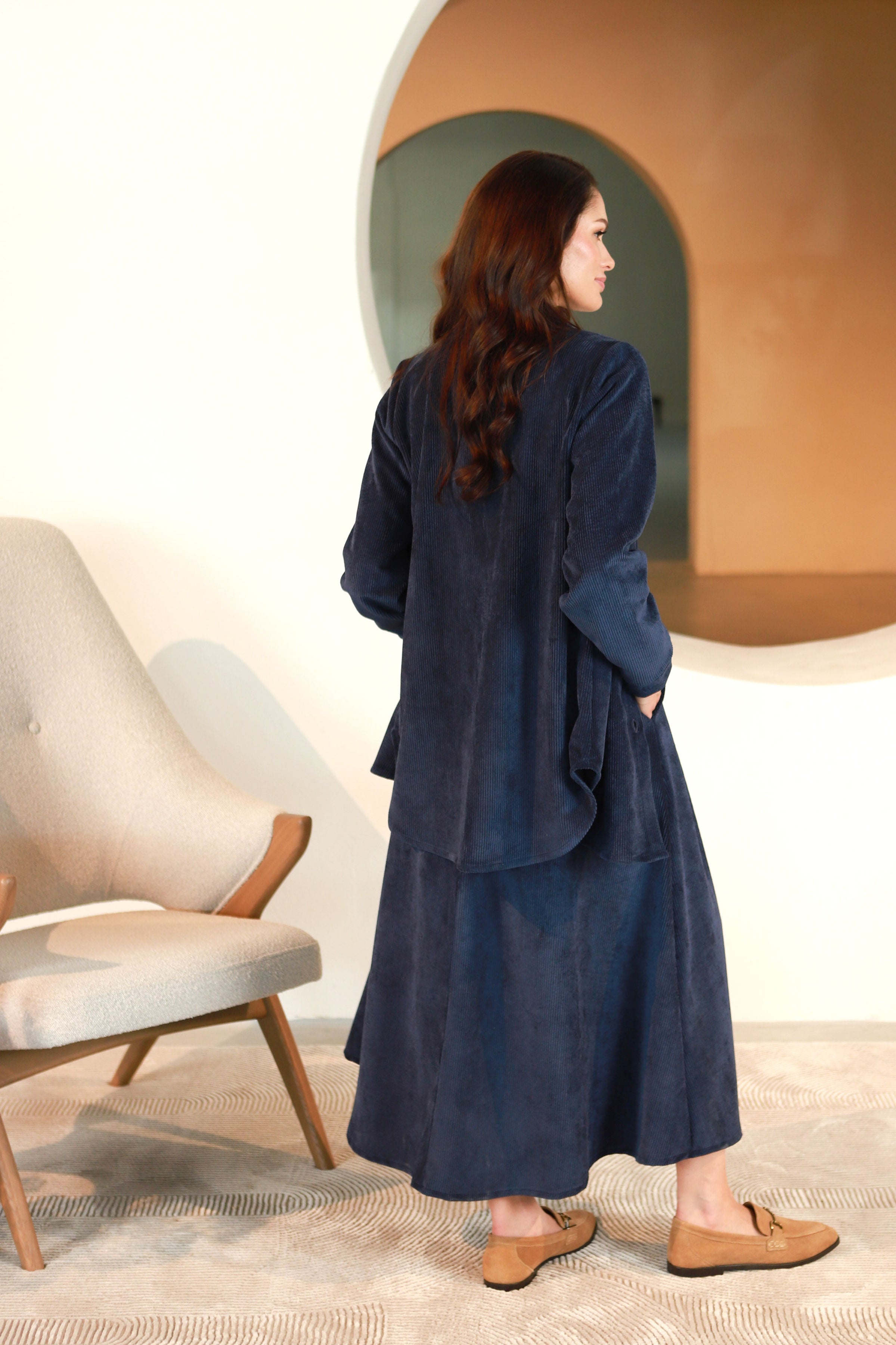 Velveto marškiniai–švarkelis „GINTARAS“ tamsiai mėlyna