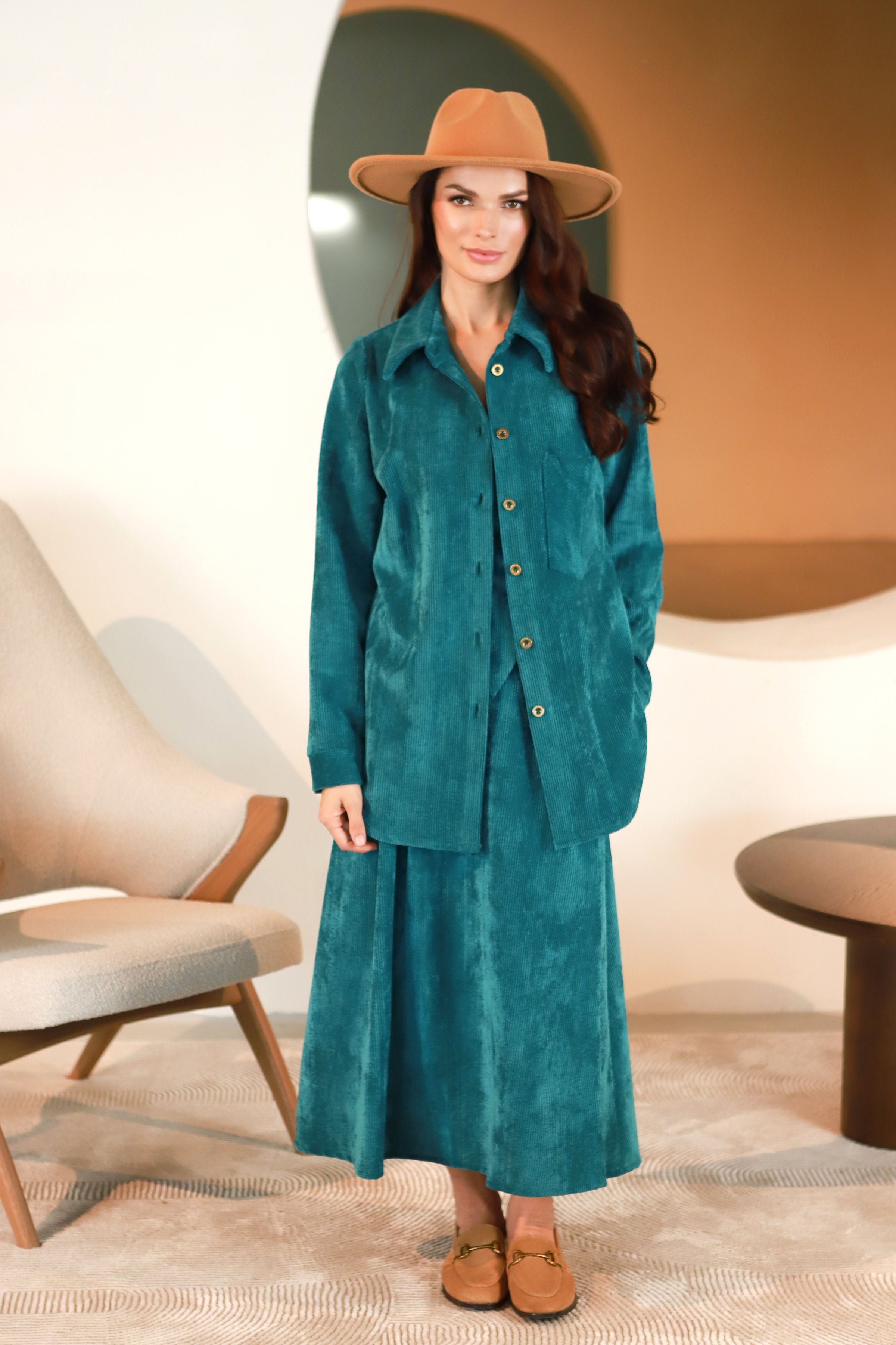 Velveto marškiniai–švarkelis „GINTARAS“ turkio žalia