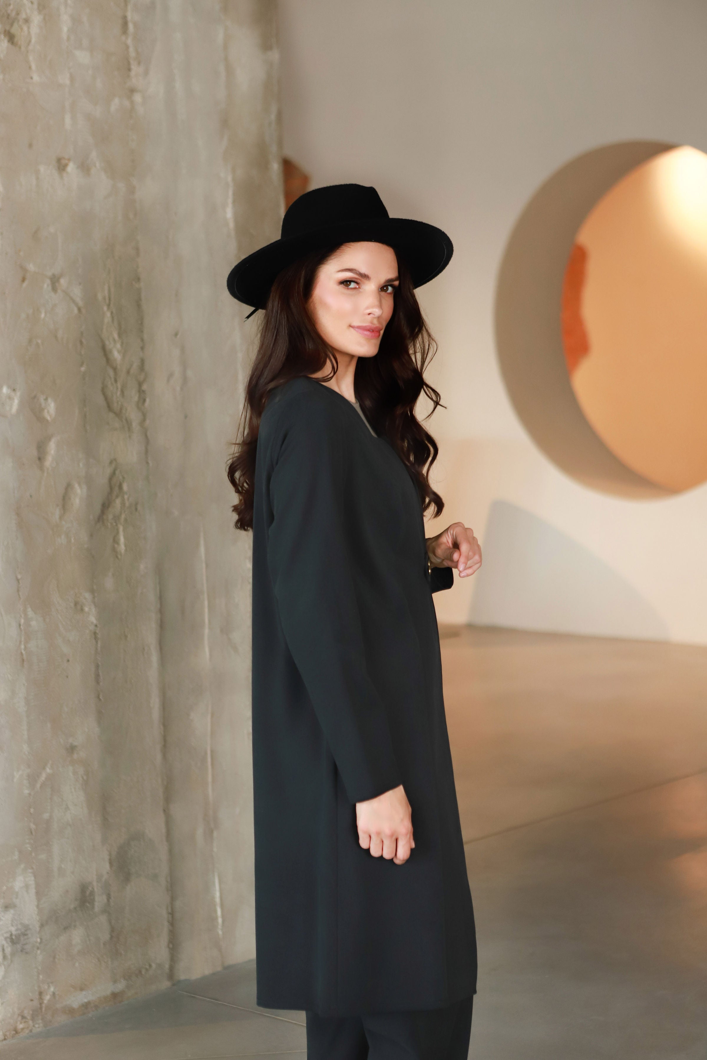 Ilgas, unikalus švarkas „PLATINA“ dūminio grafito pilka