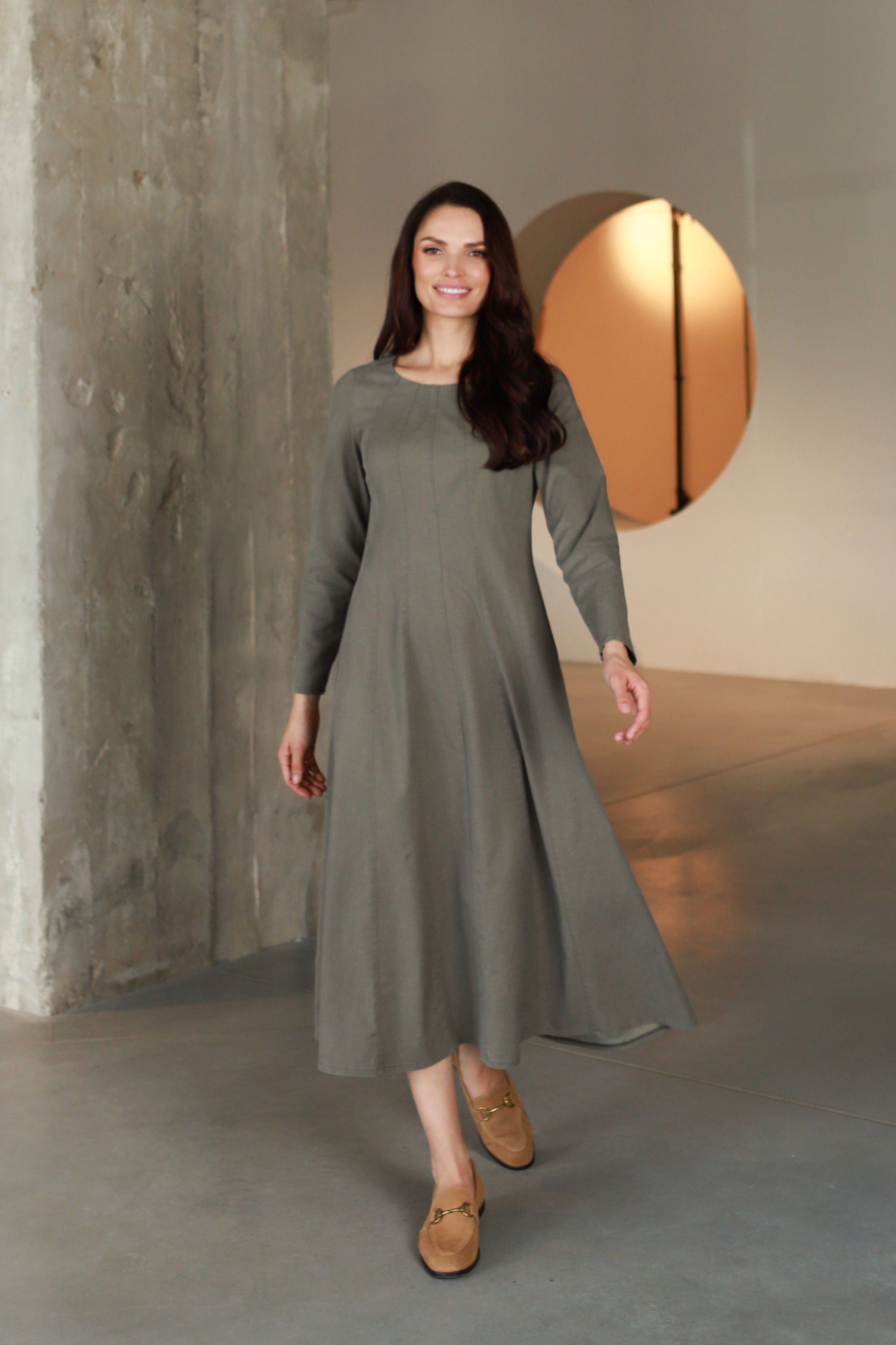 Dress with quilted front “ONYKSA” in olive grey