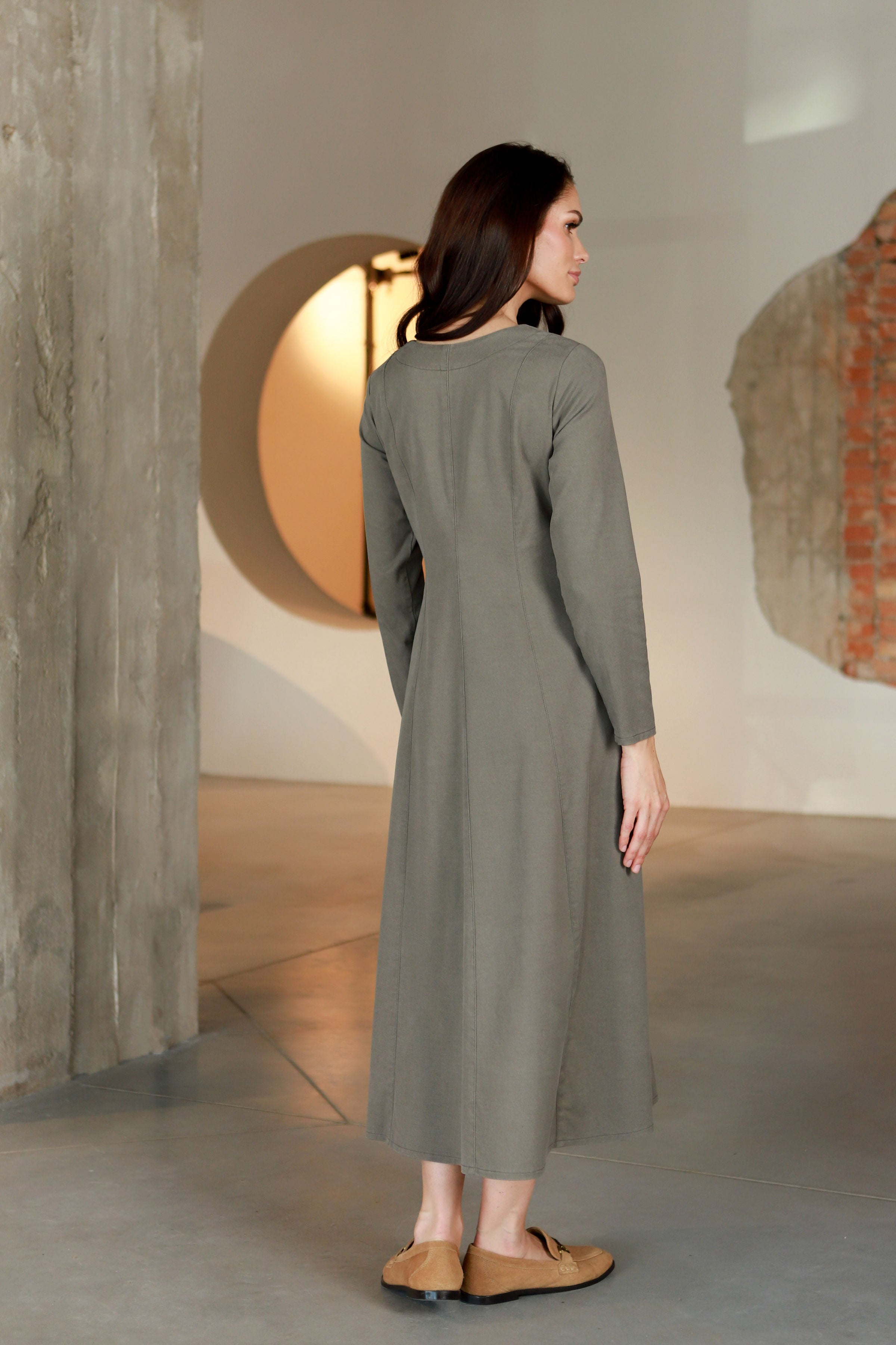Dress with quilted front “ONYKSA” in olive grey