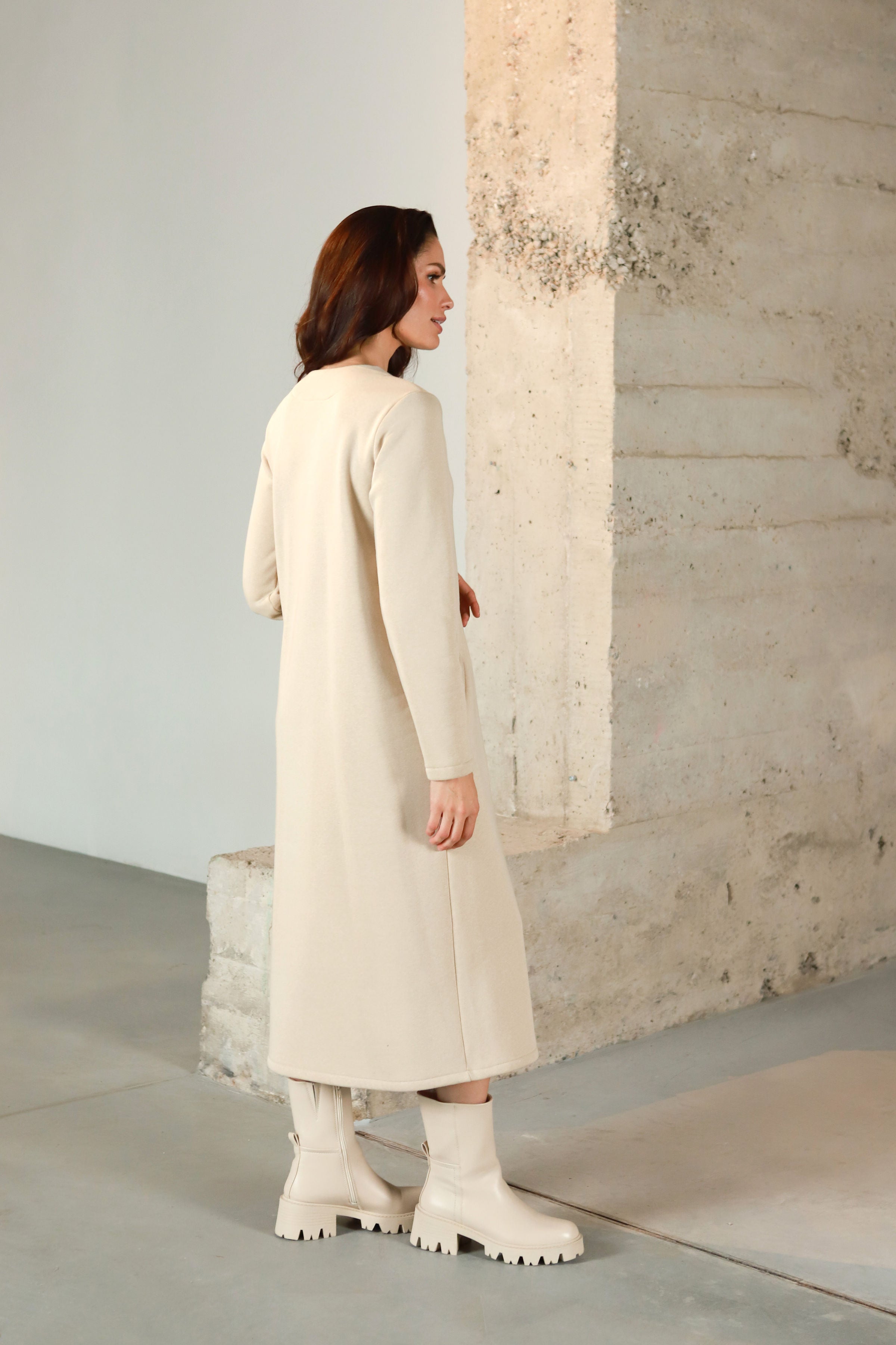 Pusilgė medvilnės su pūkeliu suknelė „VANILĖ“ perlo smėlinė