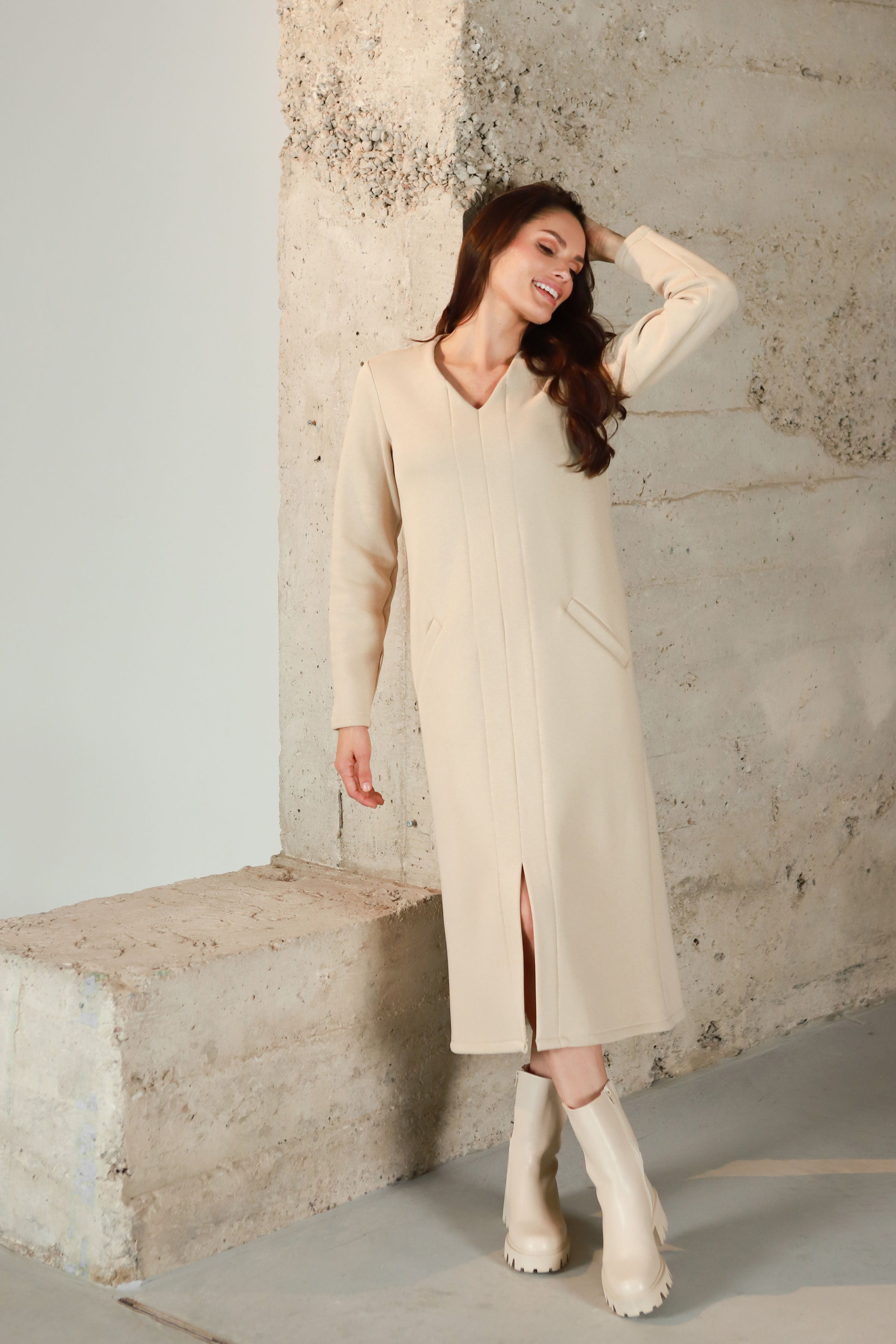 Pusilgė medvilnės su pūkeliu suknelė „VANILĖ“ perlo smėlinė