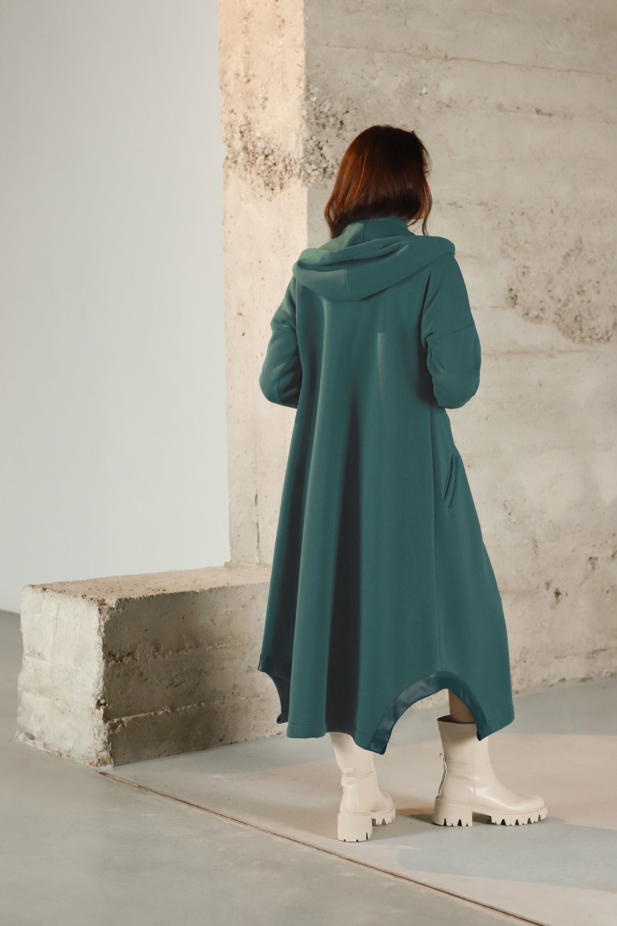 Medvilnės su pūkeliu ilgas švarkas su užtrauktuku „ANYŽIUS“ vandenyno t. žalia