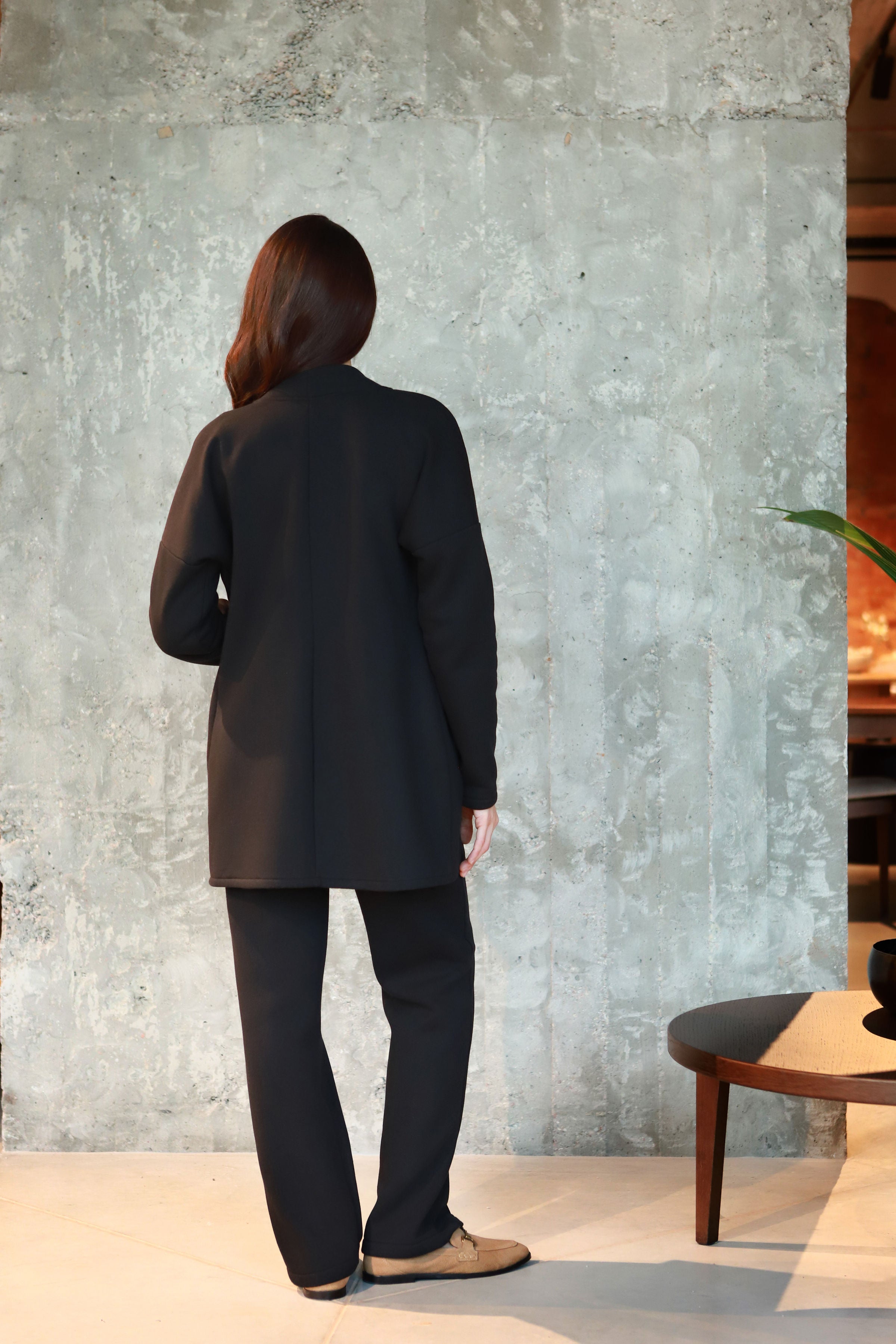 Medvilnės su pūkeliu švarkelis „KARDAMONAS“ juoda