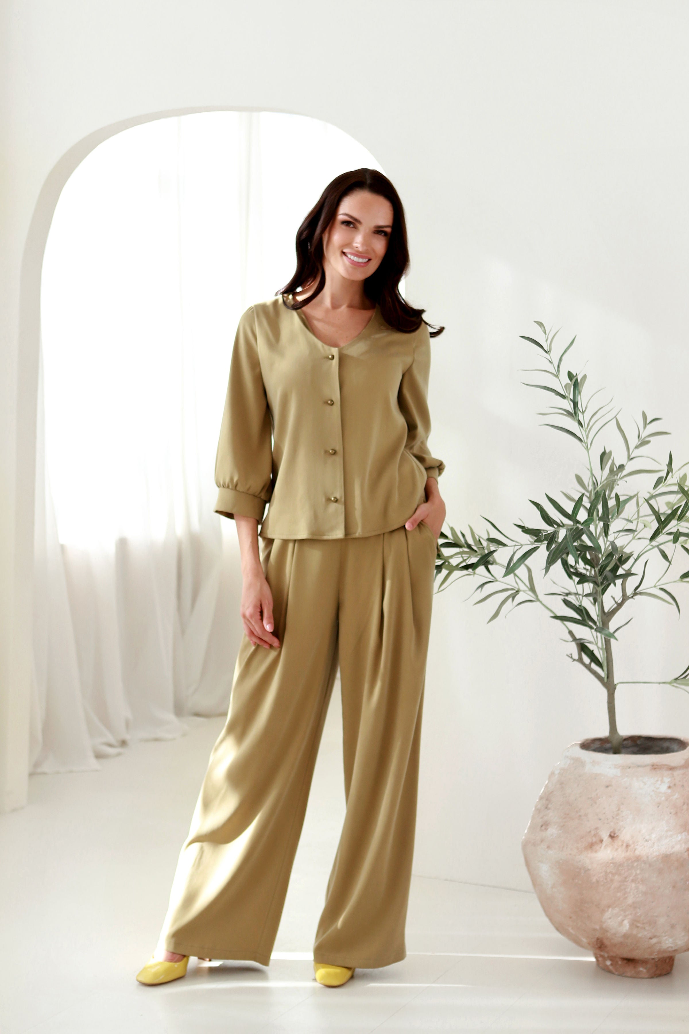 Kelnės „AIDAS“ alyvuogių žalia