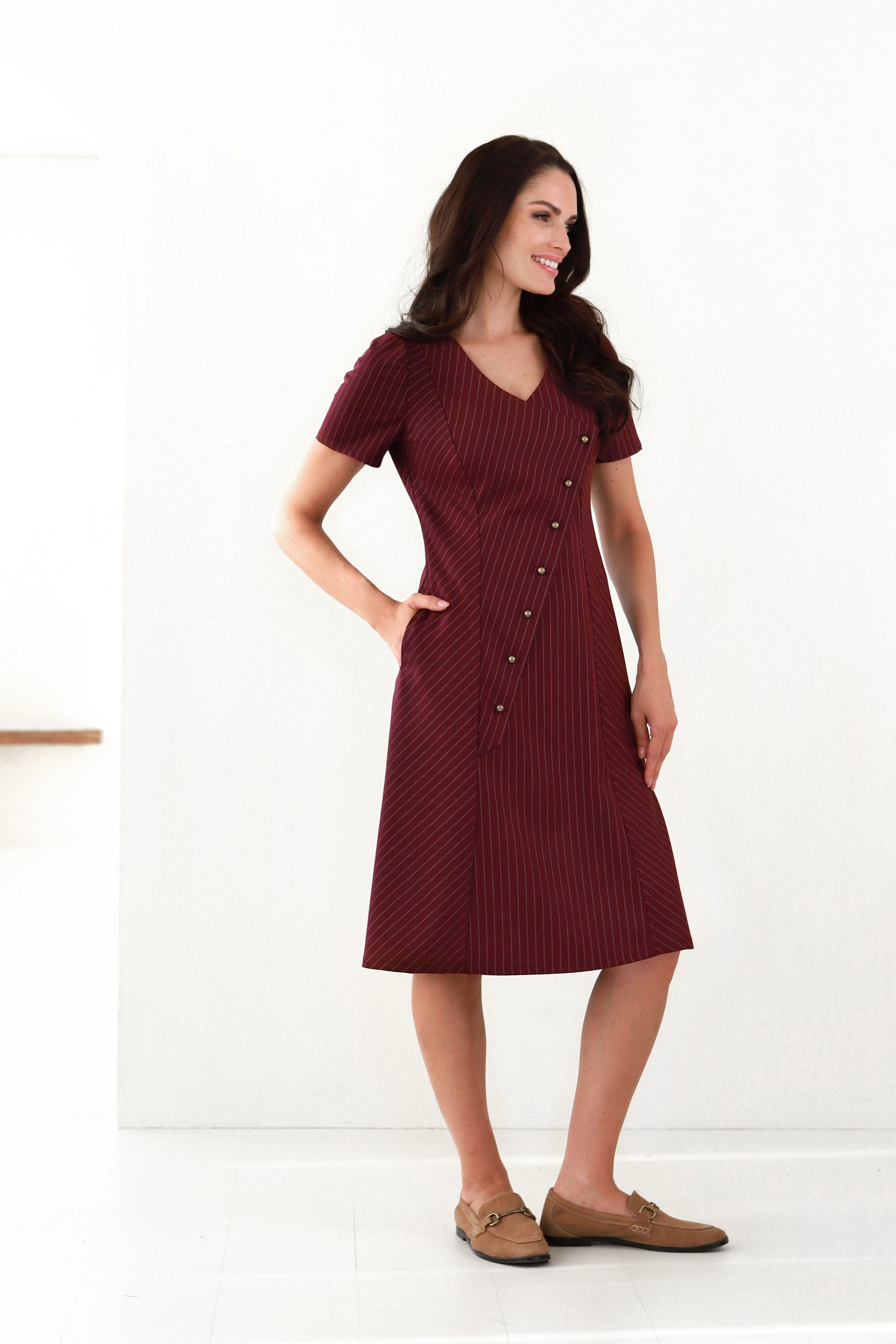 Short Mahogany Striped Dress “SAULĖ”