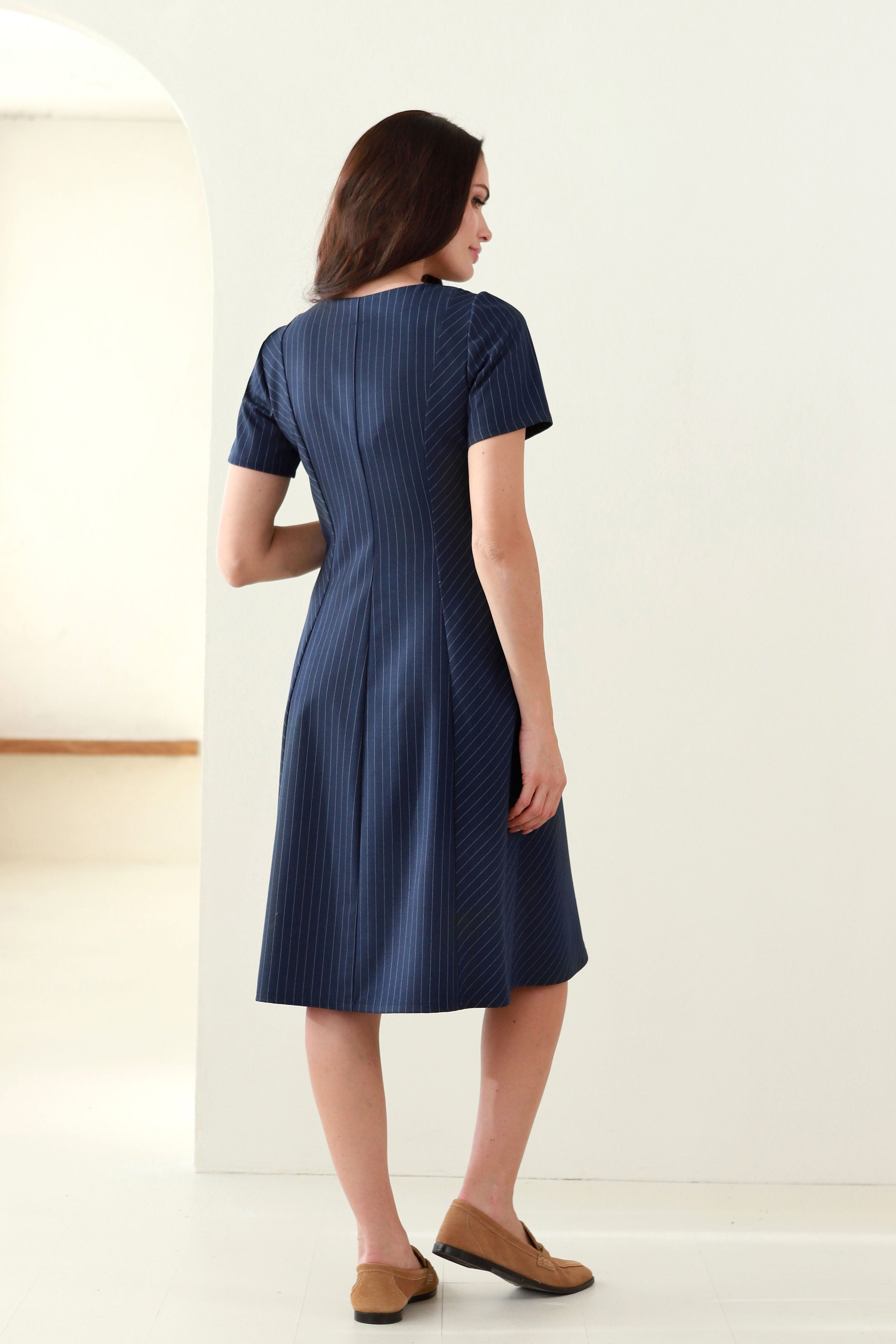 Trumpa suknelė „ŽARA" mėlyna dryžuota