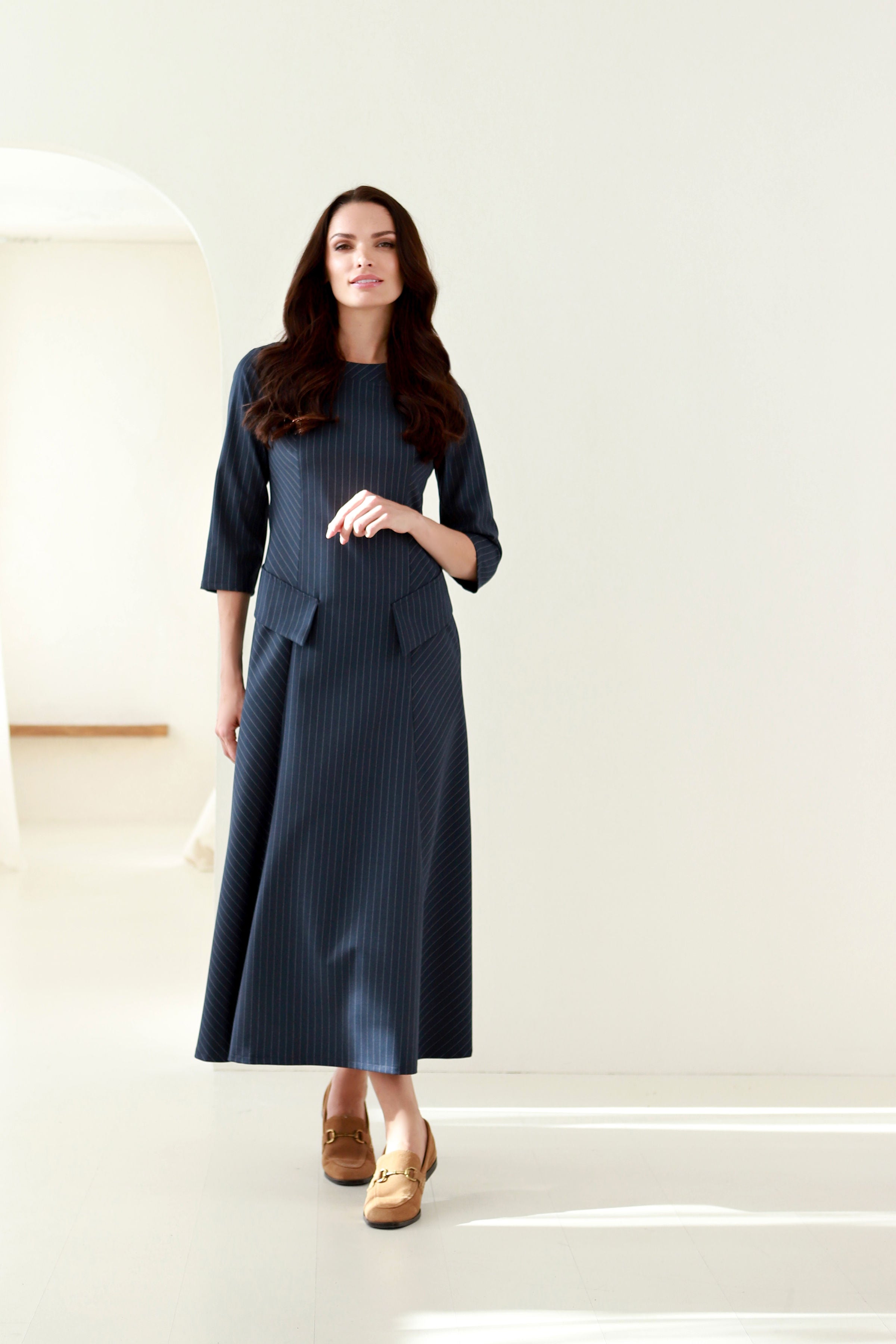 Ilga suknelė „DARNA“ mėlyna dryžuota