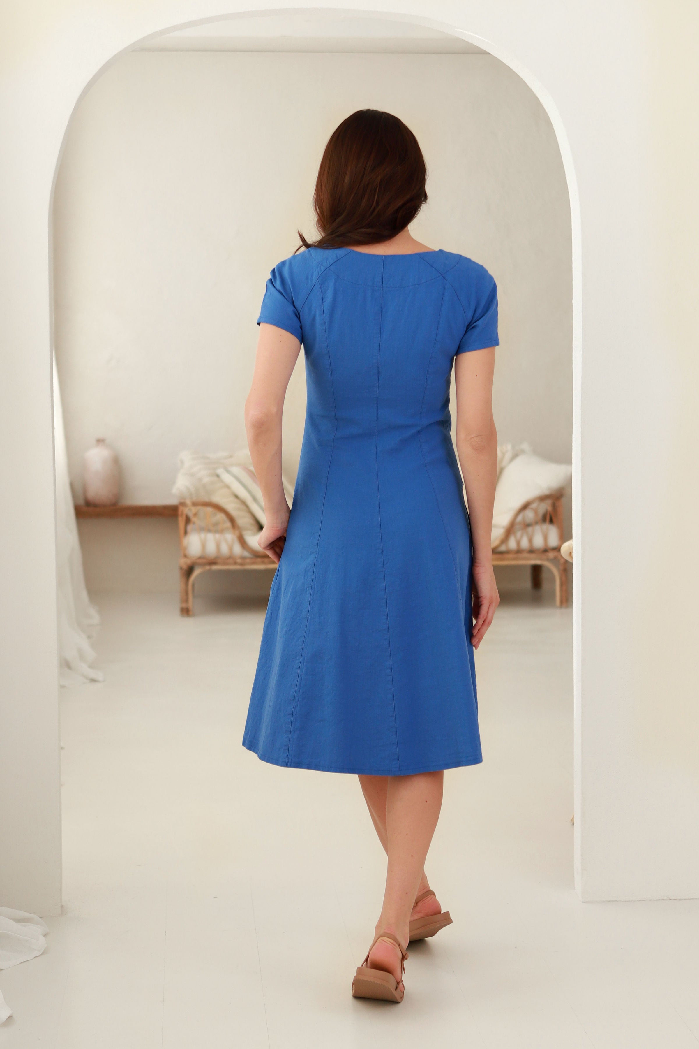 Trumpa suknelė „VASARA" rugiagėlės mėlyna