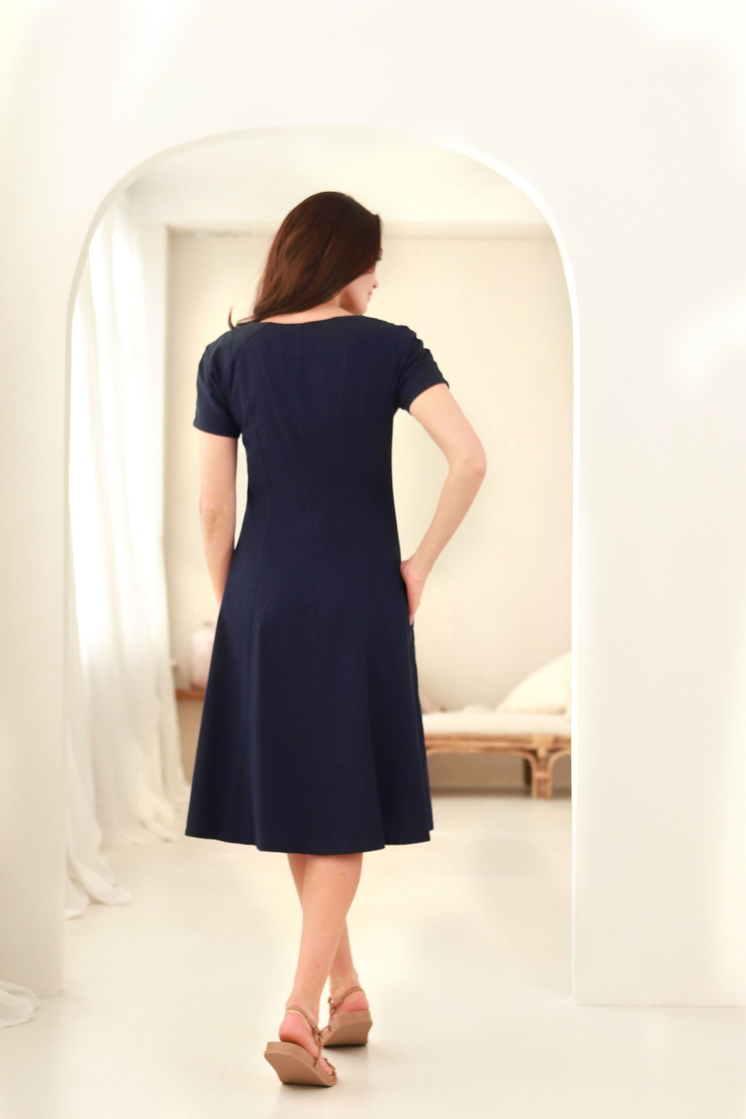 Trumpa suknelė „VASARA" gili mėlyna