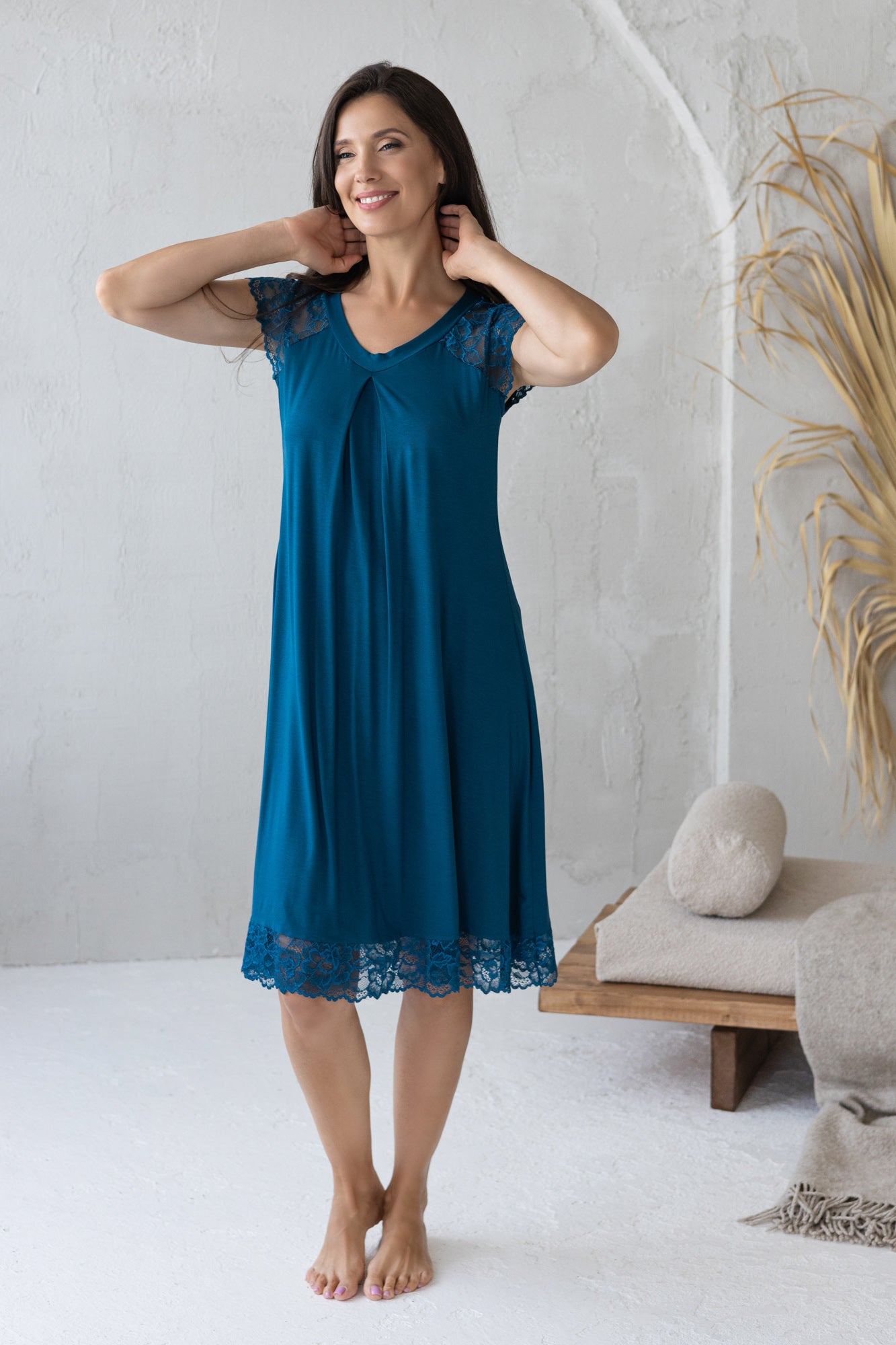 Nightgowns with lace sleeves "SUBLIME" cream
