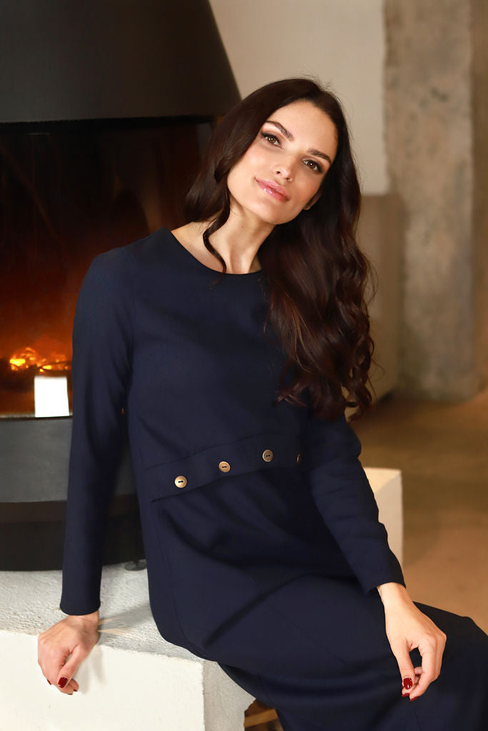 Suknelė su sagutėmis „BANGA“ gili mėlyna