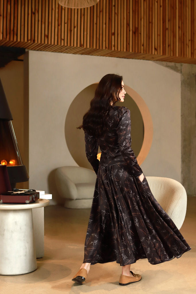 Marginta veliūro palaidinė "KOMETA" lapai šokolade