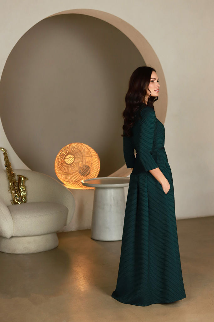 Ilga, žakardo viskozės suknelė  „AKIMIRKA“ žvilgantis smaragdas