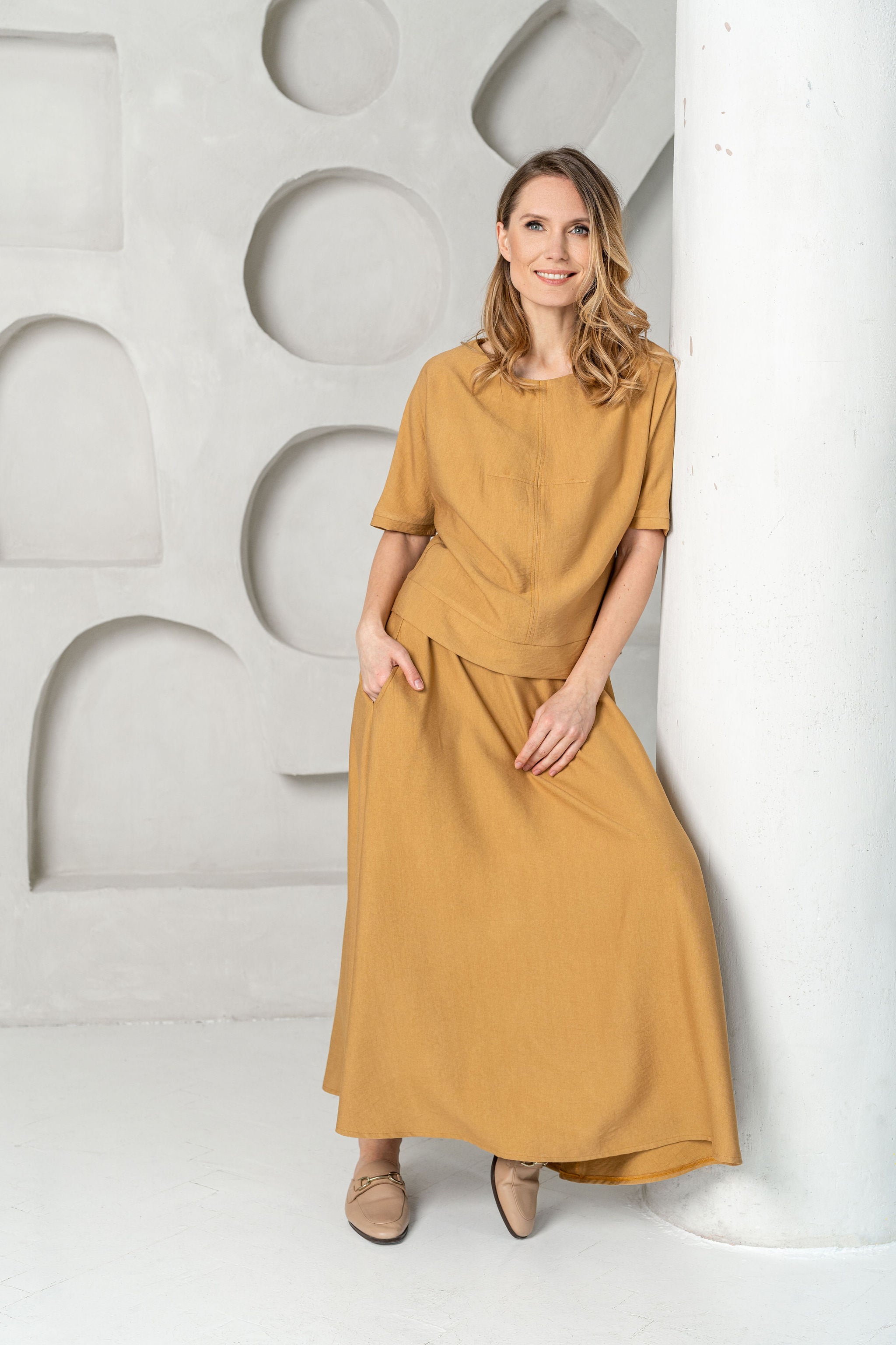 Skirt "AIRA" honey gold