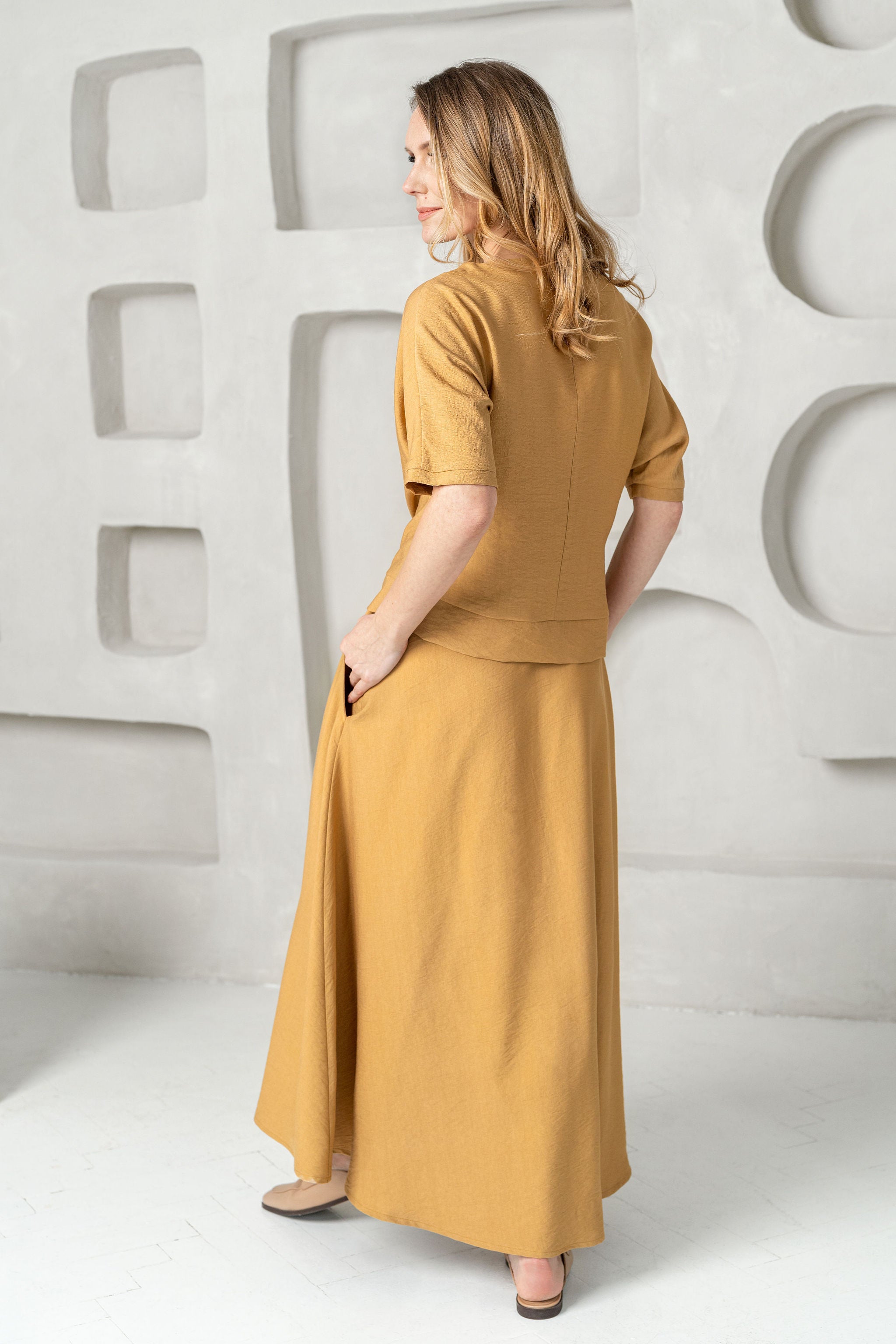 Skirt "AIRA" honey gold